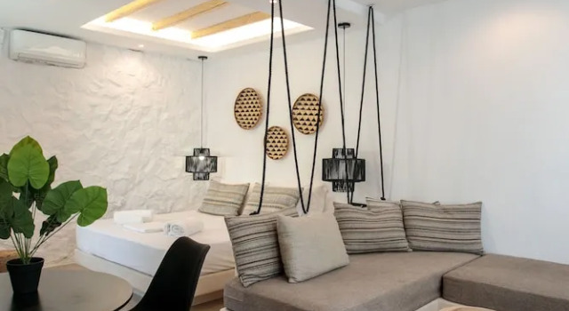 Четырёхместный номер Deluxe с балконом Naxos Green Village Hotel