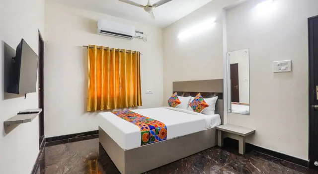 Номер Deluxe FabHotel Vista Park - OMR