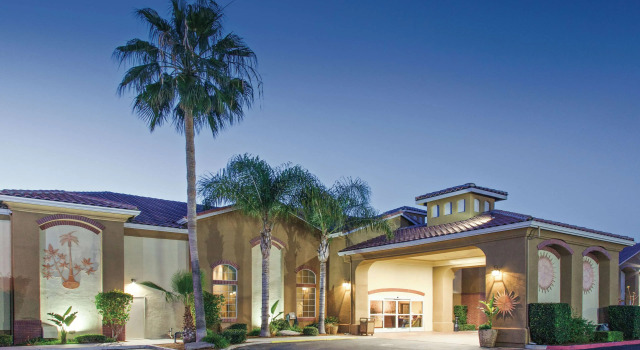 La Quinta by Wyndham Los Banos, Buchen Sie Hotel Hotels in Los Banos mit Pool, Schwimmbad