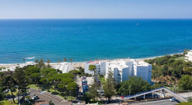 Апартаменты La Luna Beach