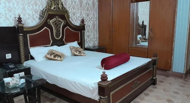 Hotel Super Seven, Reservar Hotel Hotéis em Lahore com estacionamento, Estacionamento