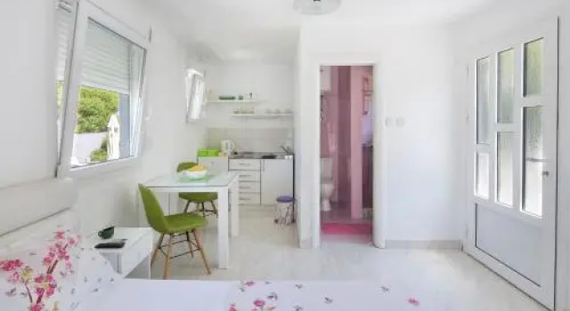 Studios Merdović, Book Hotel Hotels in Budva County with Parking, Parking