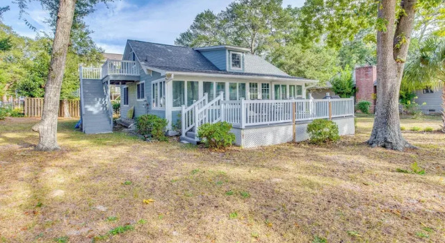 Walk to Ocean: Home w/ Deck in North Myrtle Beach