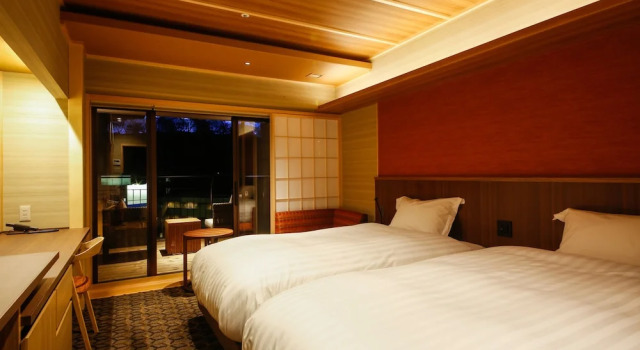 Двухместный номер Comfort с балконом The Shiroyama Terrace Tsuyama Villa