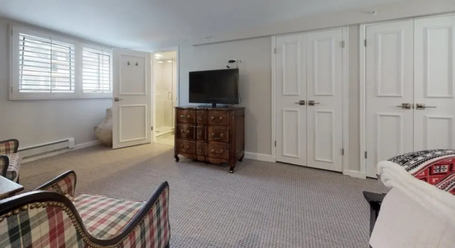 Lionshead Village 3-bd Condo Walk To Vail Gondola, Забронировать Курортный отель Отели Вейл с бассейном, Бассейн