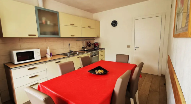 Семейный коттедж с 3 комнатами с балконом и с видом на горы Casa in tipico Maso, tra natura e tradizione