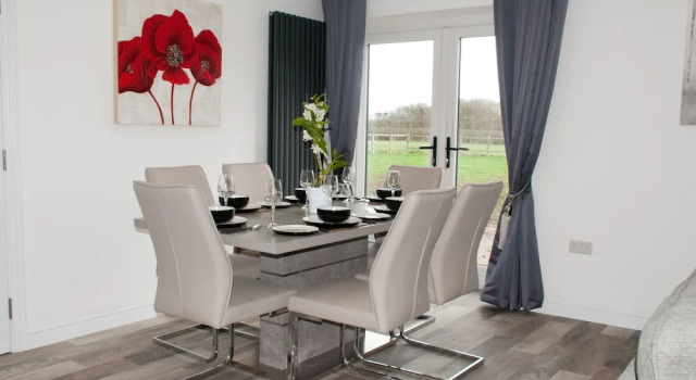 Barn Cottages Iscoyd, Buchen Sie Hotel Bronington Großbritannien