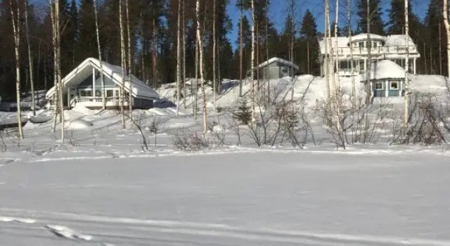 Villa Somosenranta, Buchen Sie Villa Hotels in Lappland mit Parkplatz, Parkplätze