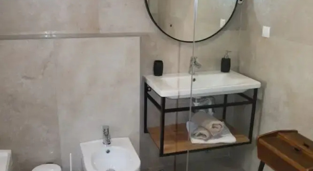 Трёхместный номер Standard с балконом Apartments Mia