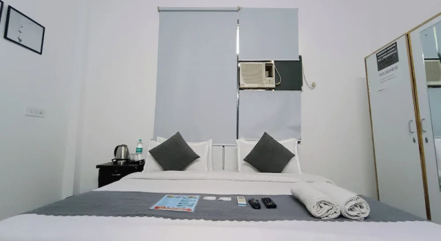 Mauryan Express Hotel Hauz Khas Fort, Забронировать Отель Отели Нью-Дели с завтраком, Завтраки