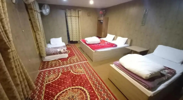 Четырёхместный номер Superior Tourist Cottage Hunza