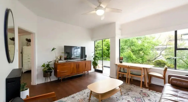 Mid-century 1 Bedroom Apartment on Albert Park With Parking, Забронировать Апартаменты/квартира Альберт-Парк Мельбурн