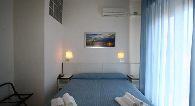 Hotel Tre Assi, Забронировать Отель Мирамаре Римини