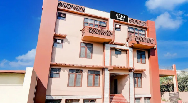 Classic With Balcony Sharda Nagar