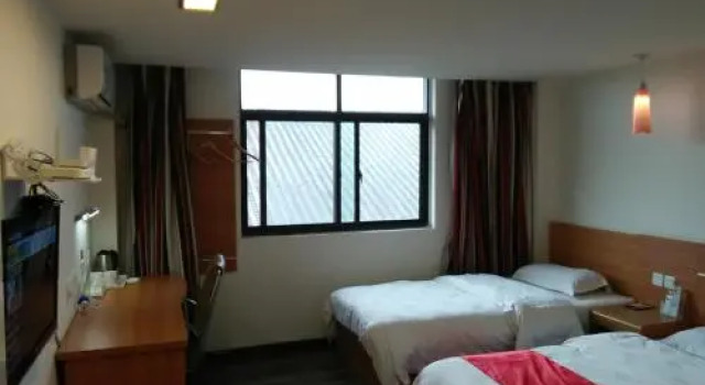 Thank Inn Plus Hotel Suzhou XInghua Bridge Guju, Book Hotel Hotels in Xinghua with Parking, Parking