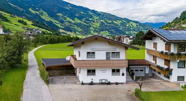 Коттедж Chalet in Zillertal Near Ski Slopes