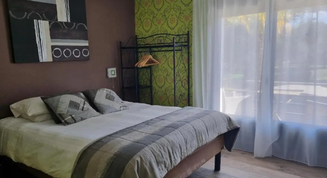 Двухместный номер Standard с балконом и с видом на море Hotel La Roseraie