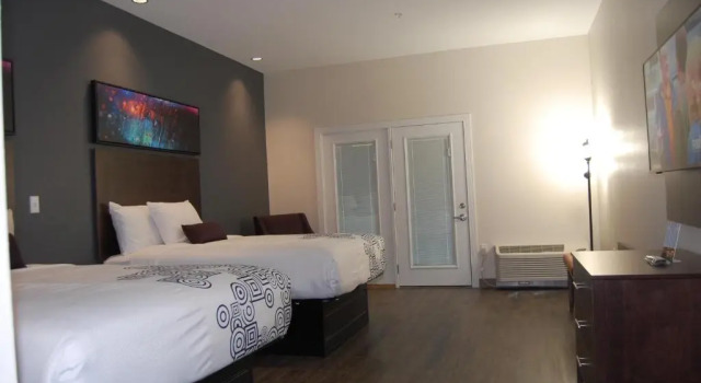 Vacation Lodge, Забронировать Отель Пиджен-Фордж Great Smoky Mountains National Park, рядом с TopJump Trampoline Park &amp; Extreme Arena