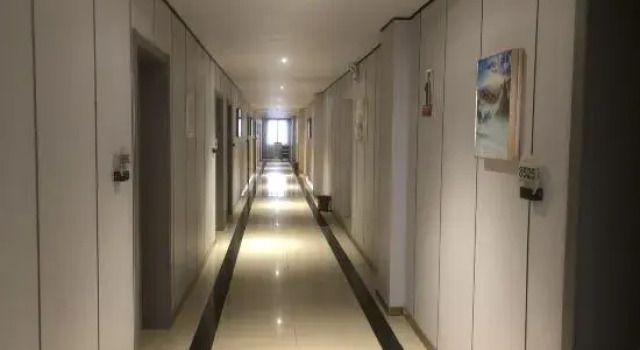 zaihuishou hotel, Varaa Hotelli Jinze Shanghai