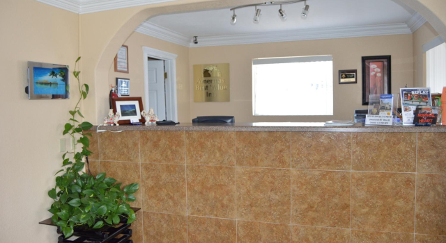 Americas Best Value Inn Gainesville TX, Забронировать Отель Отели Texoma с завтраком, Завтраки