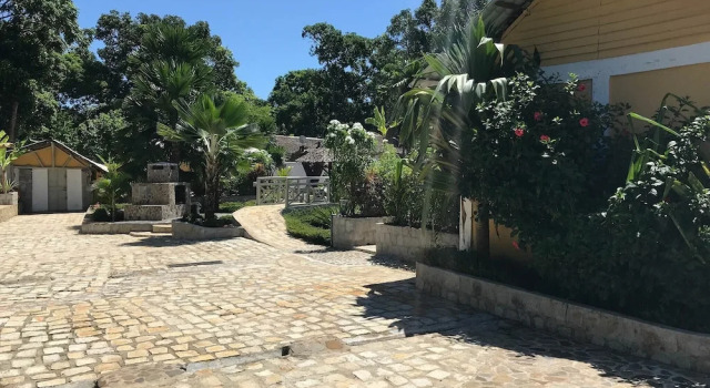 Wonderful Poolside Bungalow Perfect for 2 People, Réserver Maison de vacances Villas à Diana, Villa