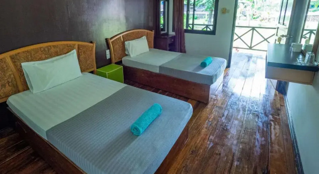 Benarat Lodge, Rezervasyon Otel Mulu 