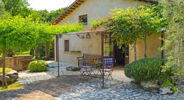 House Nest Penna In Teverina