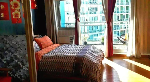 Azure Urban Resort Residences, Забронировать Курортный отель Паранак 