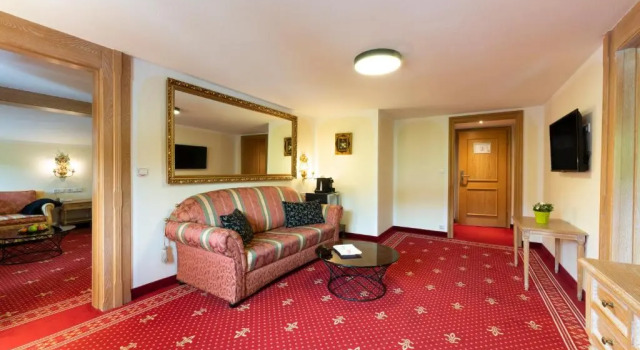 Люкс Alpin & Wellness Resort Ludwig Royal