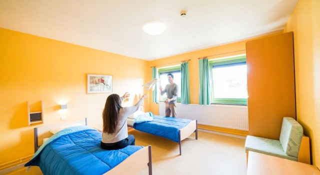 Auberge de Jeunesse de Bouillon, Забронировать Хостел Отели в центре Буйон с завтраком, отели в центре Буйон с завтраком
