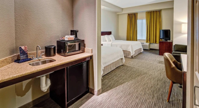 Студия SpringHill Suites by Marriott Naples