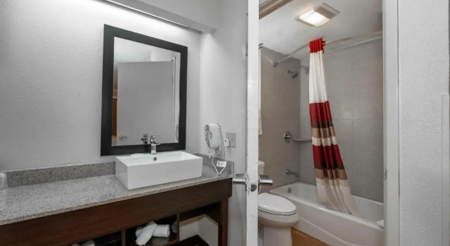 Двухместный номер Standard (no window) Red Roof Inn Mt Laurel