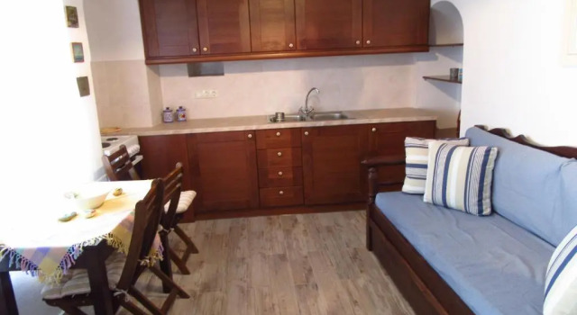 Magnificent traditional house in the centre of Naxos, Забронировать Отель Халкио Греция