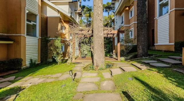 Apart w/ 2 Bedrooms and Fireplace - Canela Epe0304, Забронировать Апартаменты/квартира Отели Канела с парковкой, рядом с Stone Church, Парковка