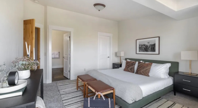 Douglas by Avantstay Charming Townhouse Mins From Deer Valley Resort, Забронировать Курортный отель Отели Парк-Сити 3 звезды, 3*