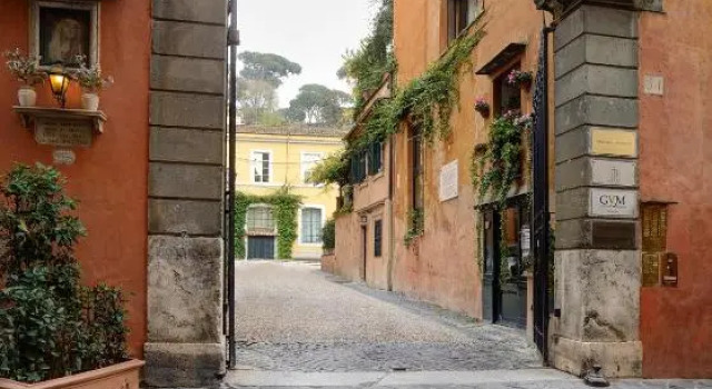 Margutta Mews, Prenota Hotel Spagna Roma