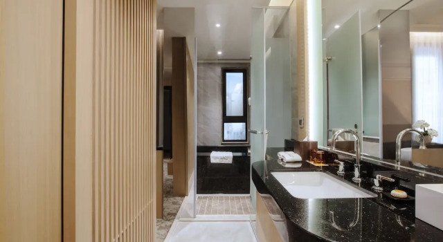 Superior- dobbelt værelse med altan Hotel Valletta
