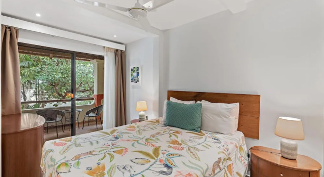 Апартаменты Colorful & Private 2-Bedroom Condo Just a Short Walk from the Beach
