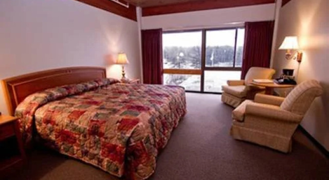 Pipestem Resort State Park, Boek Resort Pipestem 