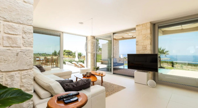 Villa Elias