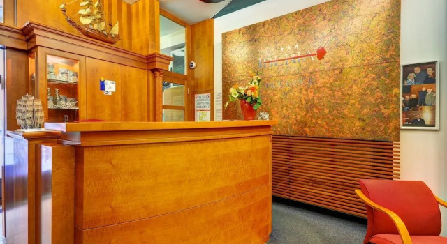 Hotel Iberia, Book Hotel Hoteller i Moravia-Silesia med parkering, Parkering