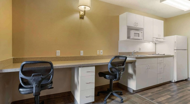 Четырёхместный люкс с 2 комнатами Extended Stay America Select Suites - Houston - Sugar Land