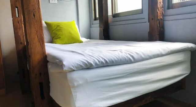 Кровать в общем номере (мужской номер) 鋤禾日好青年旅館-站前館Good Farming Day Hostel