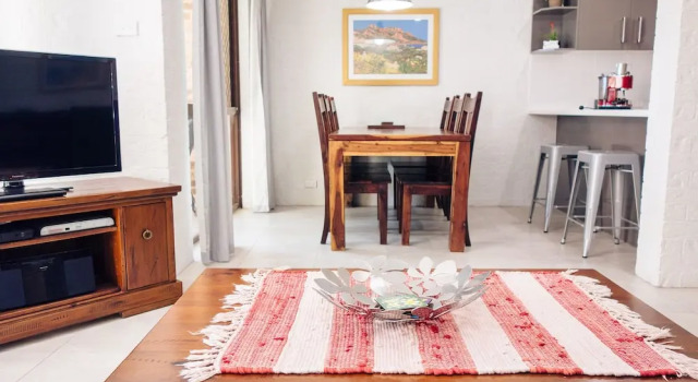 Nicholli, Bay Parklands, Unit 21/2 Gowrie Avenue