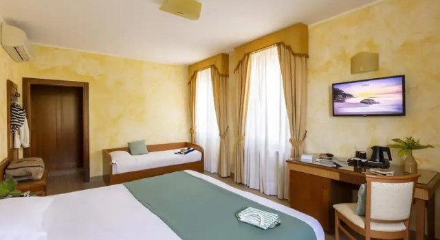 Трёхместный номер Comfort Hotel Residence Venezia 2000