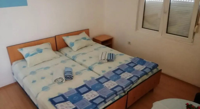 Трёхместный номер Standard Мансарда с балконом Apartments Stevović