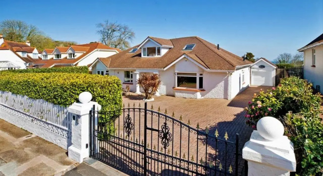 Cottage Roxedge