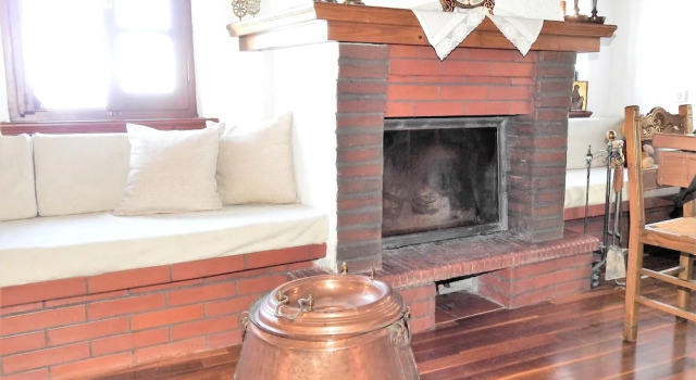 House With 4 Bedrooms in Volos, With Wonderful sea View, Furnished Ter, Rezerwuj Hotel Hotele w Pelion z parkingiem, Parking