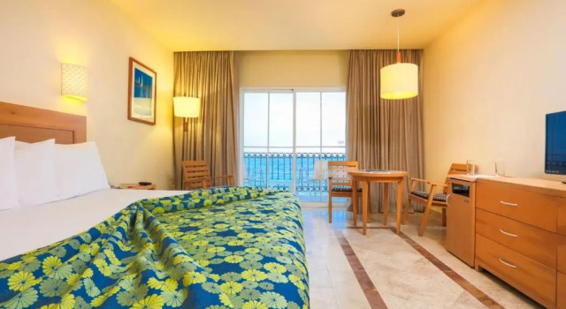 Номер Standard с видом на океан Отель Krystal Puerto Vallarta