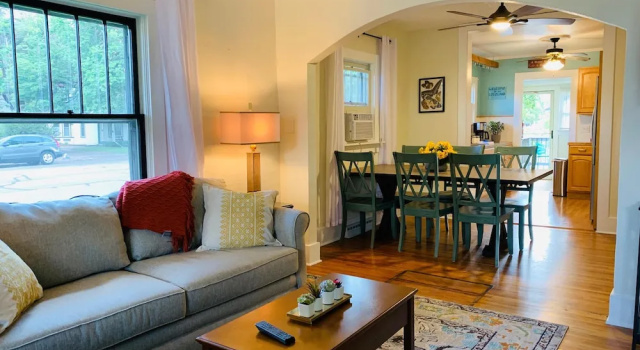 Коттедж с балконом Cozy Bungalow in Downtown Loveland w/Free Bikes!
